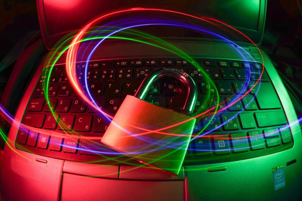 ISO 27001 standartas: naujausi pokyčiai sertifikuotoms ir sertifikuojamoms organizacijoms